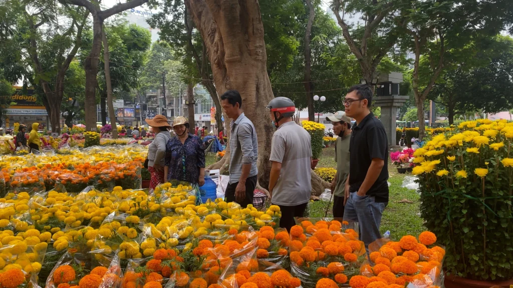 Khám Phá 10 Khu Chợ Hoa Đẹp Nhất Sài Gòn