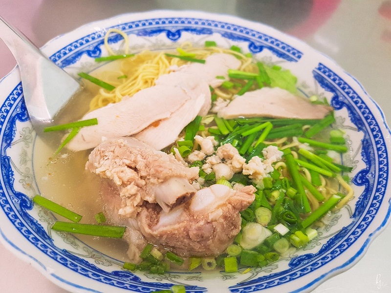 Mì “thảy”